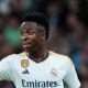 Real Madrid : Vinicius absent plus longtemps que prévu, un médecin répond !