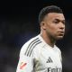 « Vinicius et Mbappé ne s'aiment pas » : débandade au Real Madrid après le titre du Barça